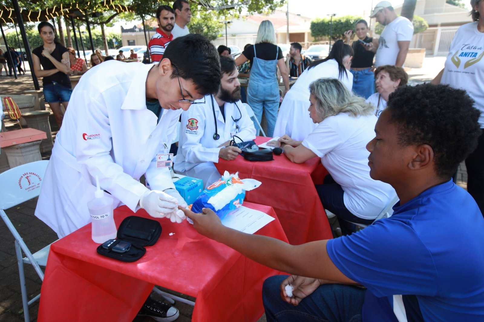 5ª CARAVANA DA SAÚDE LEVA ATENDIMENTO E ORIENTAÇÕES GRATUITAS AOS MORADORES DE GUAPIAÇU