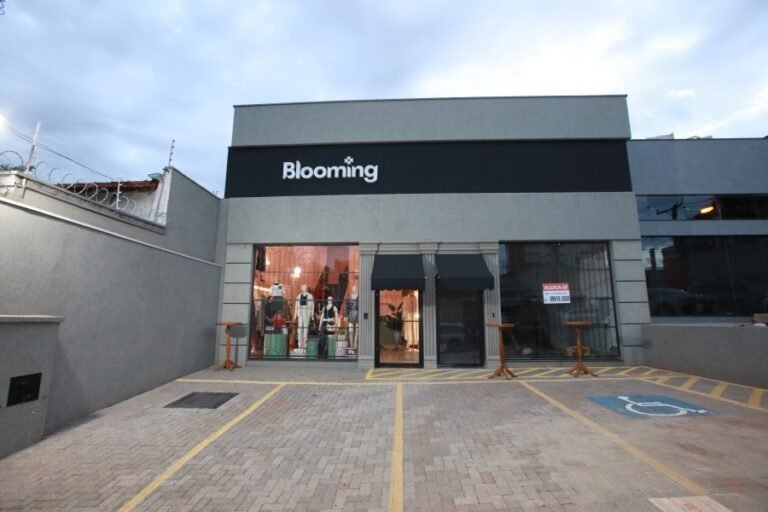 resized_BLOOMING-ELOMATTOS (3)