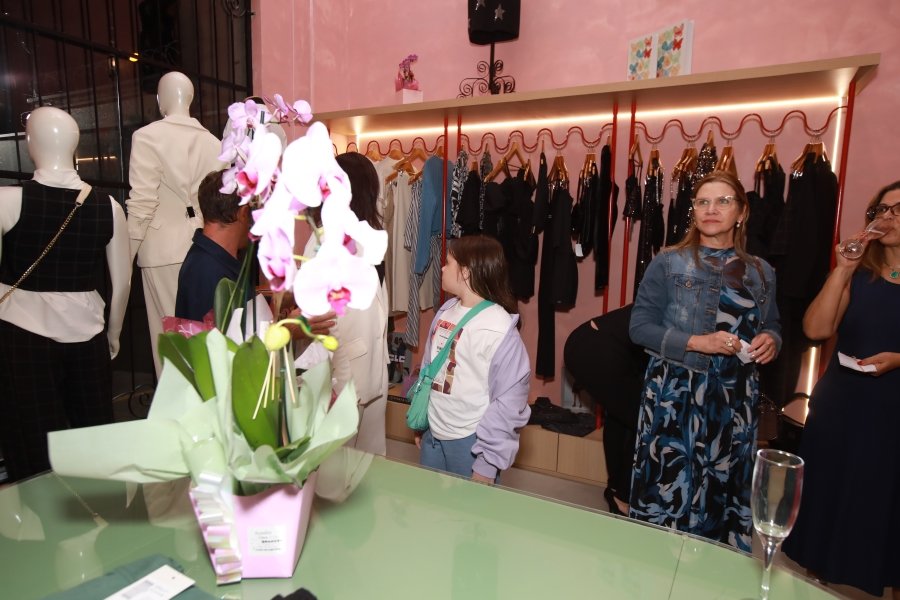 BLOOMING, UM NOVO CONCEITO EM MODA, ACABA DE INAUGURAR EM SÃO JOSÉ DO RIO PRETO. - Eloisa Mattos