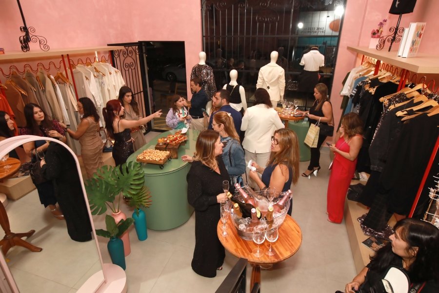 BLOOMING, UM NOVO CONCEITO EM MODA, ACABA DE INAUGURAR EM SÃO JOSÉ DO RIO PRETO. - Eloisa Mattos