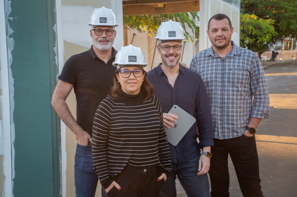 Arq Design 2024 Apresenta Inspirações para Renovar a Casa com o Tema Vida em Movimento
