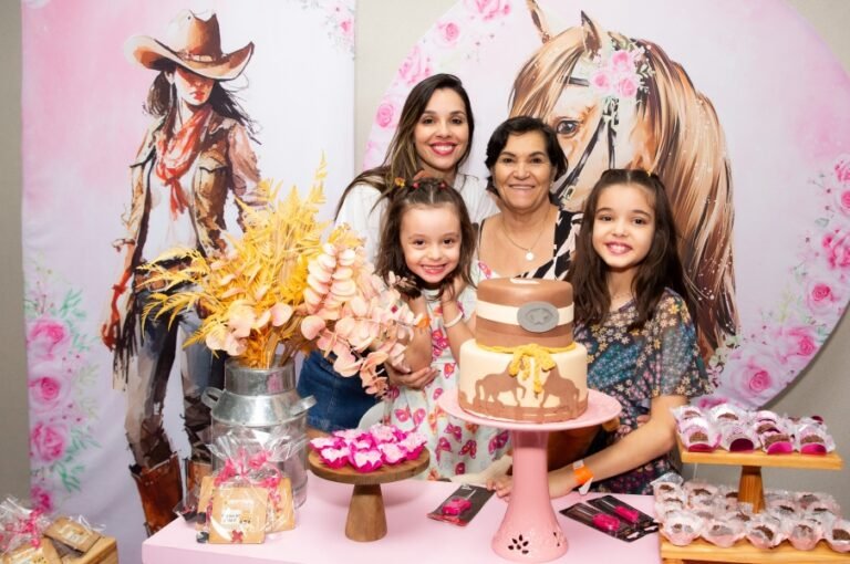 resized_CLARICE E LÍVIA (237)