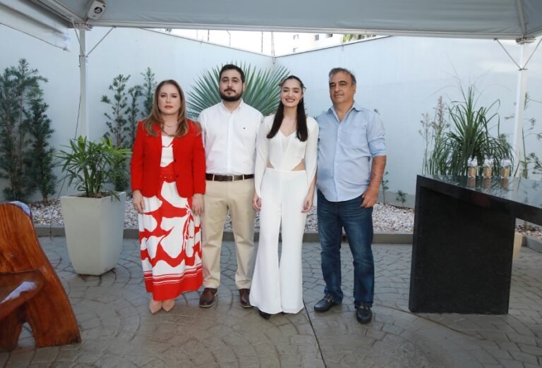 resized_ELOISA MATTOS (10)