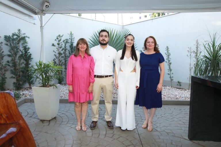 resized_ELOISA MATTOS (13)