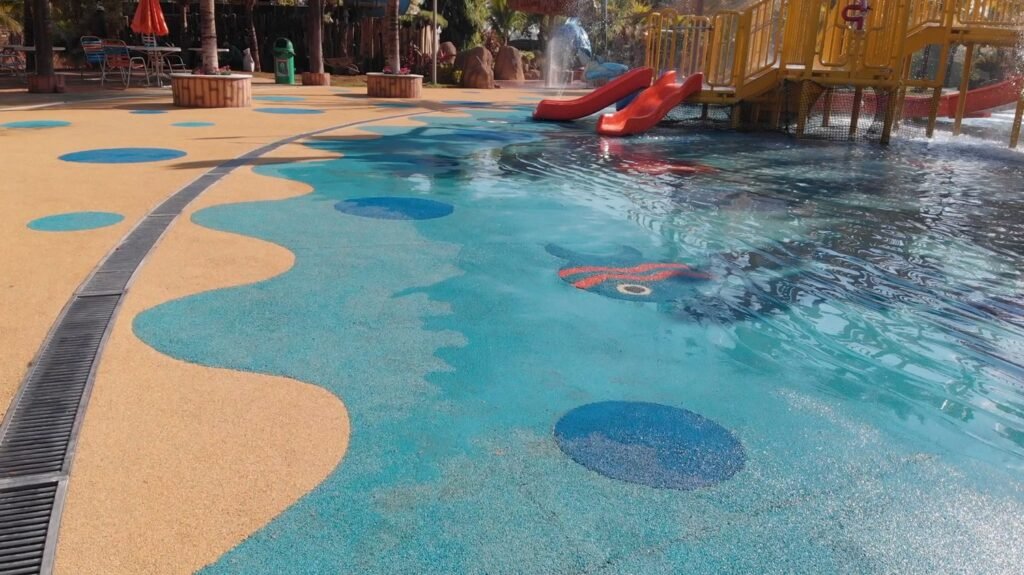 Thermas dos Laranjais Inaugura Piso Emborrachado no Complexo Play  Kids