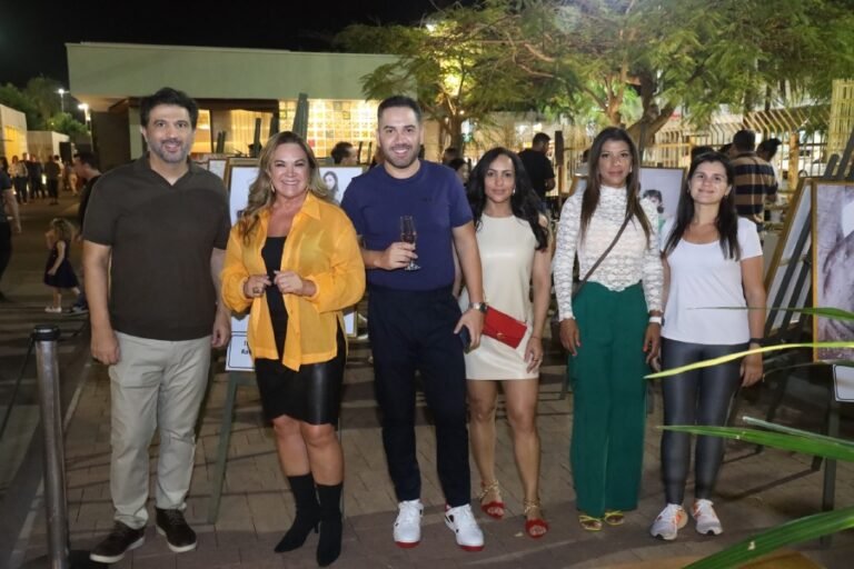 resized_exposio-pais-e-filhos-em-foco-por-eloisa-mattos_53906191262_o