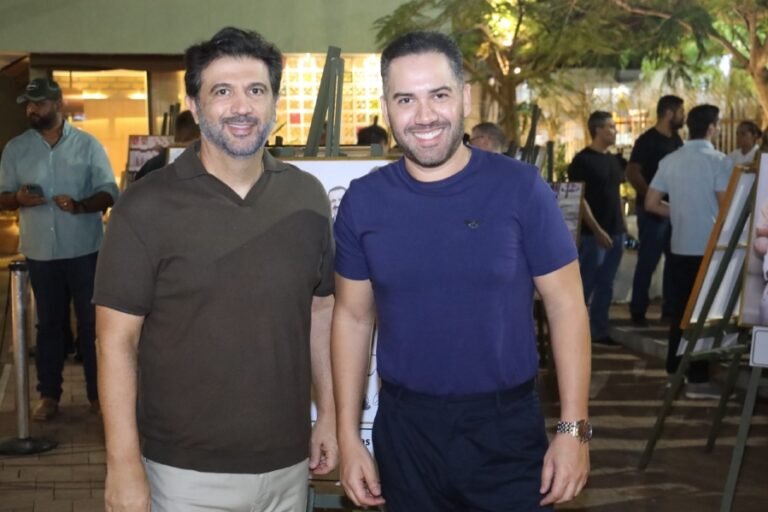 resized_exposio-pais-e-filhos-em-foco-por-eloisa-mattos_53907087691_o