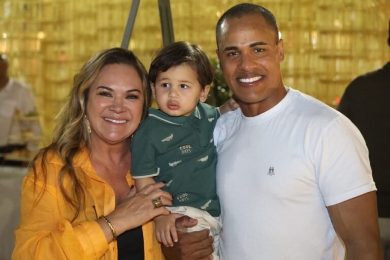 resized_exposio-pais-e-filhos-em-foco-por-eloisa-mattos_53907333958_o