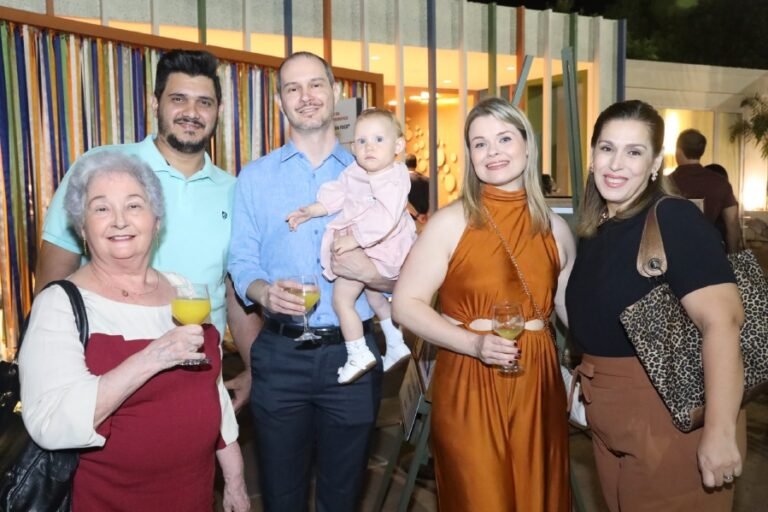 resized_exposio-pais-e-filhos-em-foco-por-eloisa-mattos_53907432949_o