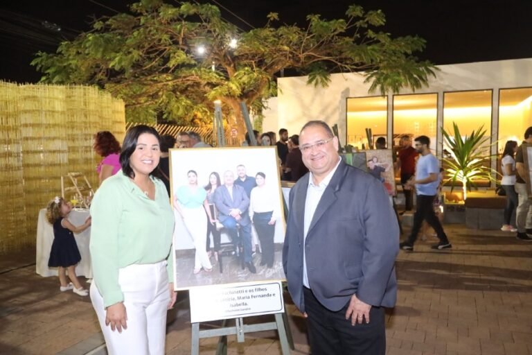 resized_exposio-pais-e-filhos-em-foco-por-eloisa-mattos_53907528240_o