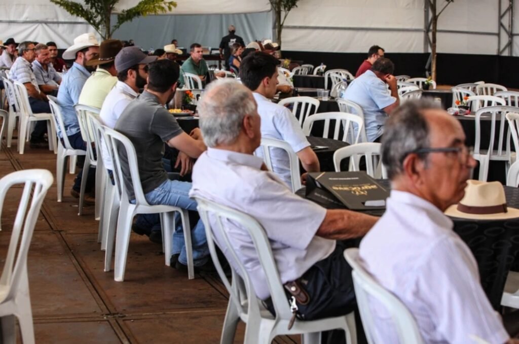 Primeiro Dia de Leilões na 61ª Expo Rio Preto Sicredi Deve Movimentar R$ 1,5 Milhão em Negócios