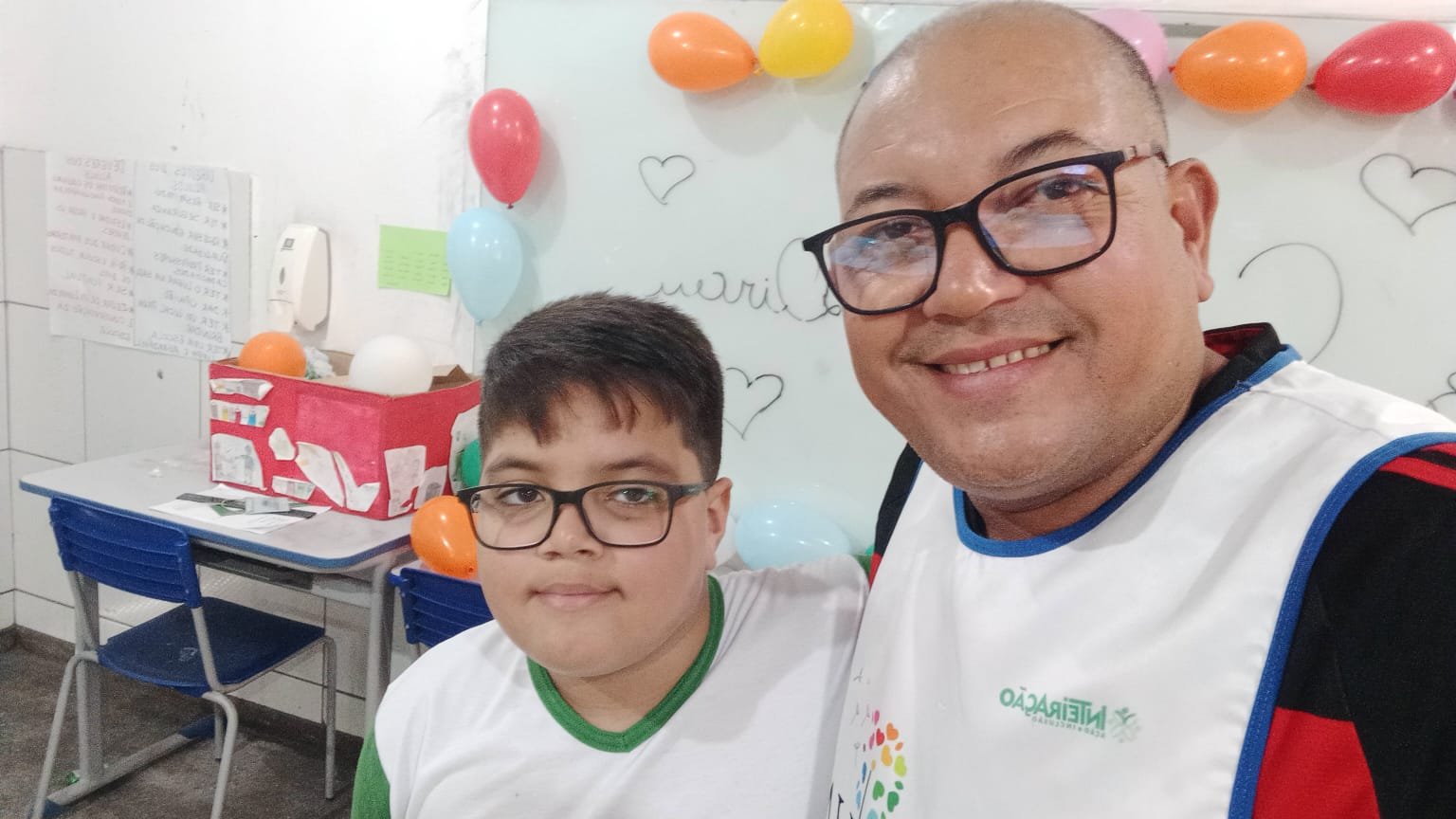 NO MÊS DA LUTA DA PESSOA COM DEFICIÊNCIA, RELATO DE SUPERAÇÃO EVIDENCIA BENEFÍCIOS DA INCLUSÃO EM ESCOLAS