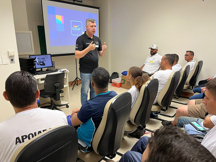 OBA FESTIVAL REALIZA AÇÃO SOCIAL