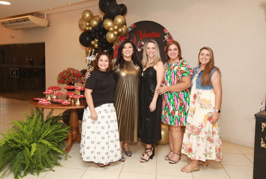 ANIVERSÁRIO DE VANESSA MELO - Eloisa Mattos