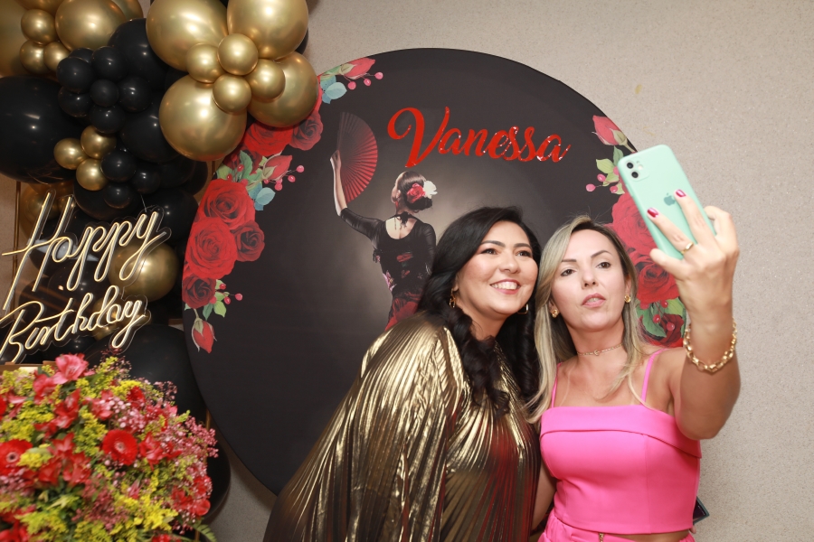 ANIVERSÁRIO DE VANESSA MELO - Eloisa Mattos