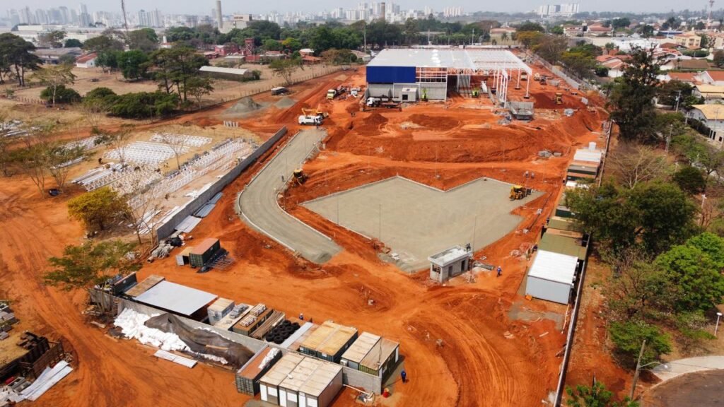 Assaí Doa Mais de 10 Mil Mudas de Árvores em Rio Preto