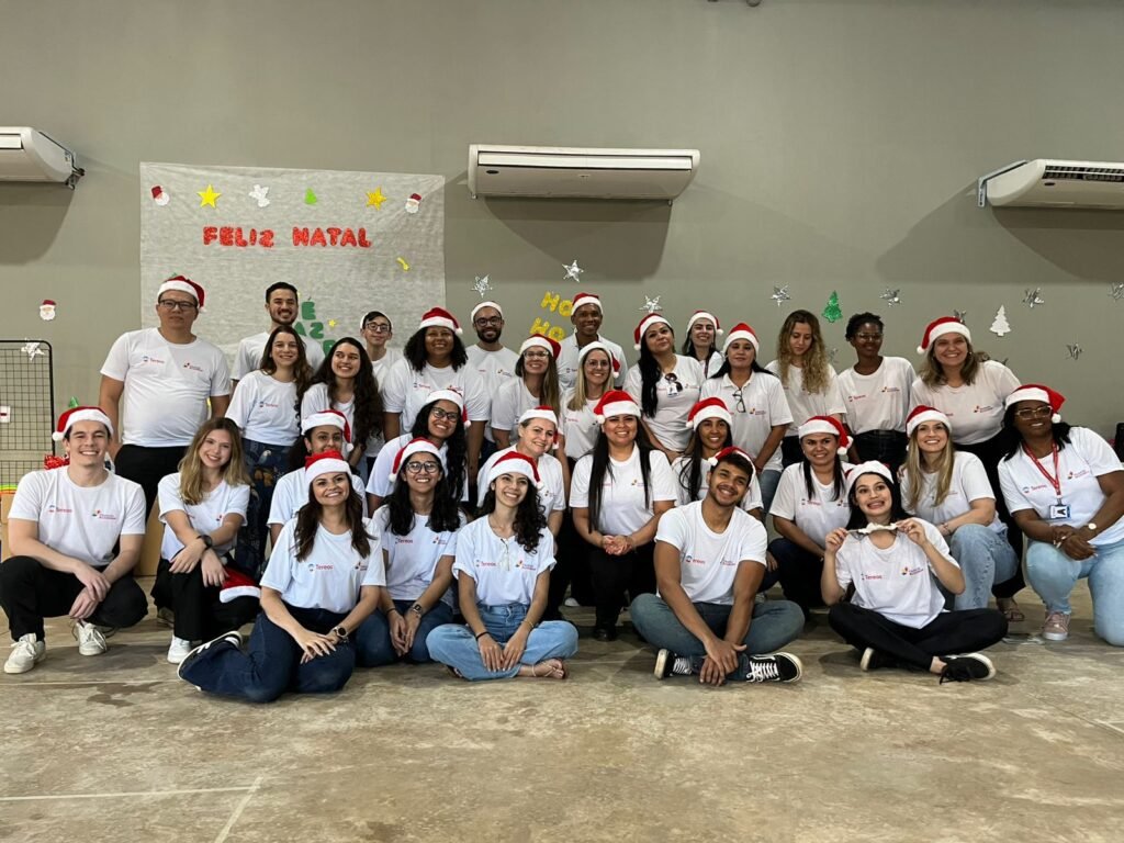 Colaboradores da Tereos Distribuem Brinquedos para Crianças do Projeto Maquininha do Futuro