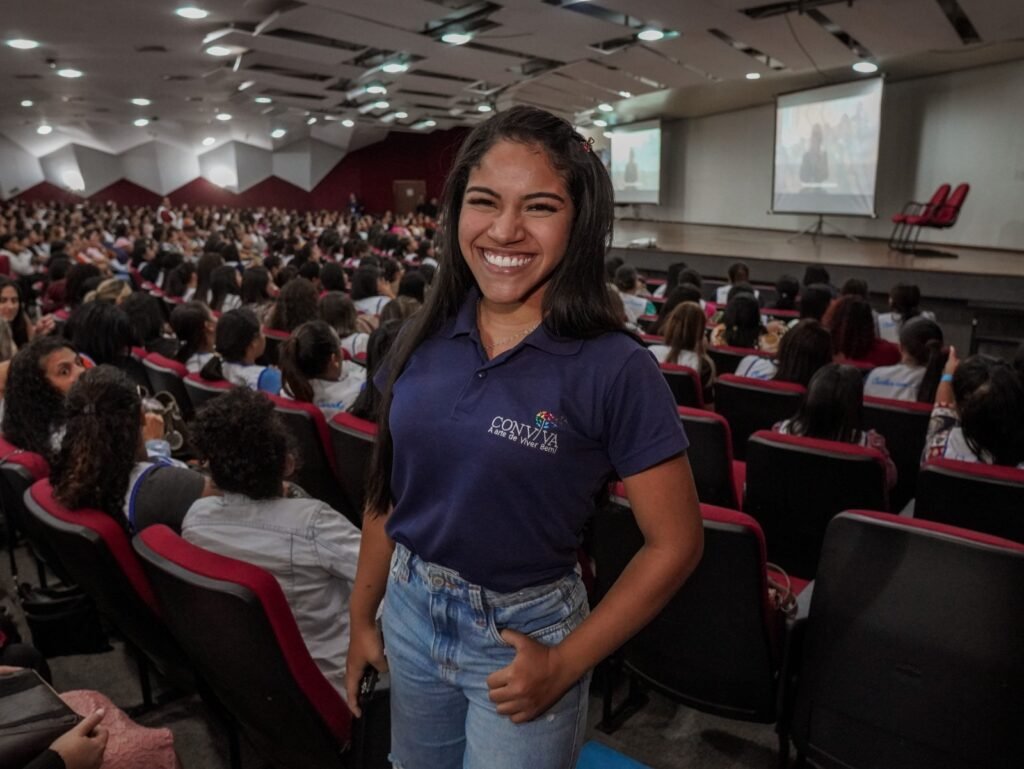 Empresa Abre Mais de 200 Vagas de Emprego para Cuidador Escolar e Supervisor Operacional