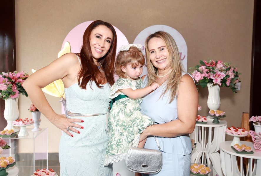ANIVERSÁRIO DE 2 ANOS DE CECÍLIA ZAFANI ARID – “BORBOLETAS” - Eloisa Mattos