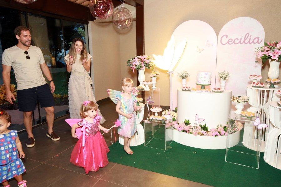 ANIVERSÁRIO DE 2 ANOS DE CECÍLIA ZAFANI ARID – “BORBOLETAS” - Eloisa Mattos