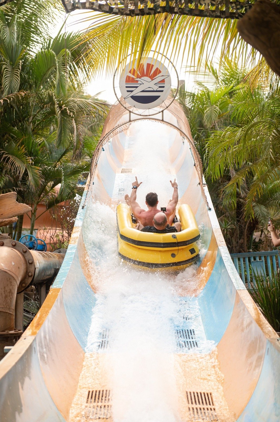 BRINQUEDOS RADICAIS PARA ESPANTAR O CALOR! CONHEÇA 10 ATRAÇÕES REFRESCANTES DO THERMAS DOS LARANJAIS