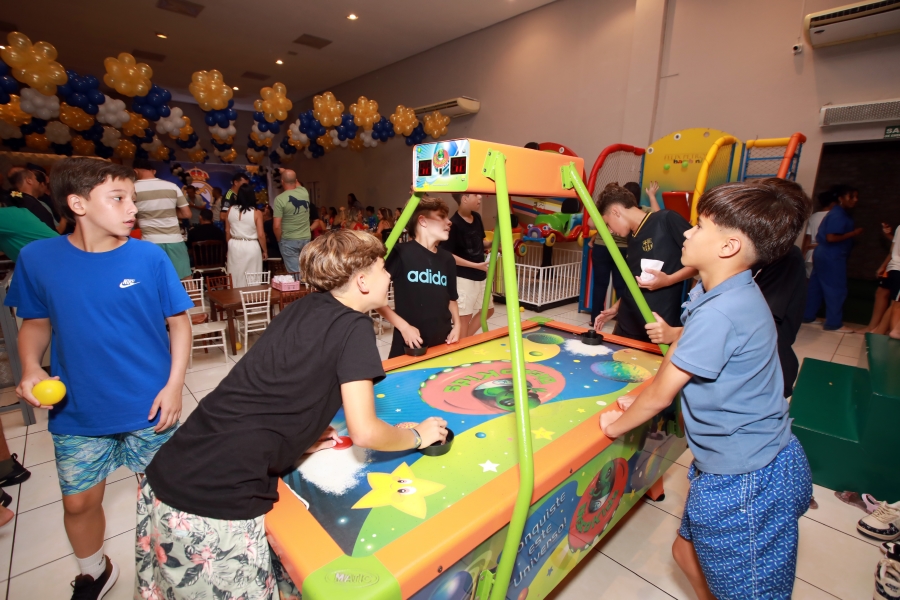 ANIVERSÁRIO DE 12 ANOS DO CRAQUE LUIZ ENZO – “REAL MADRID” - Eloisa Mattos