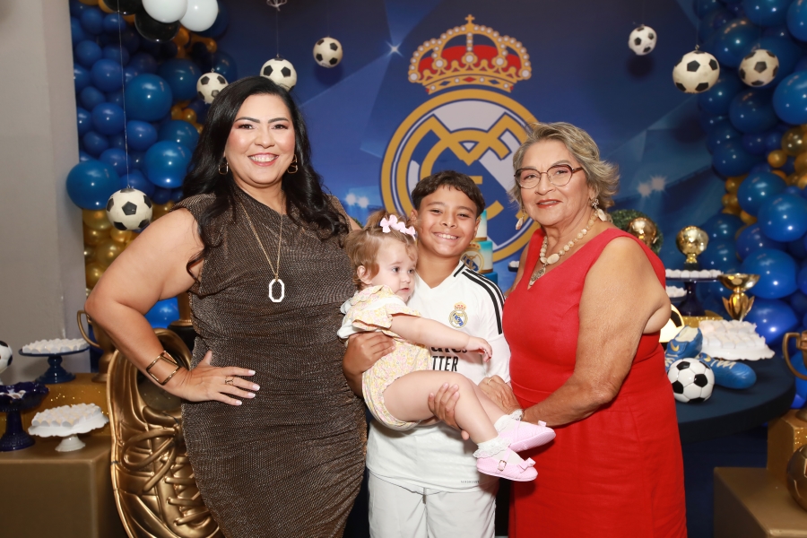 ANIVERSÁRIO DE 12 ANOS DO CRAQUE LUIZ ENZO – “REAL MADRID” - Eloisa Mattos