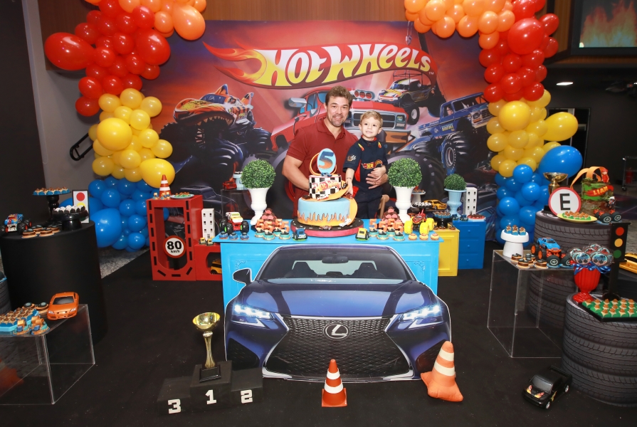 ANIVERSÁRIO DE 5 ANOS DE LIAN FABRO FACHIN – “HOT WHEELS” - Eloisa Mattos