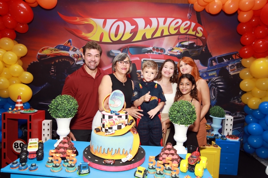 ANIVERSÁRIO DE 5 ANOS DE LIAN FABRO FACHIN – “HOT WHEELS” - Eloisa Mattos