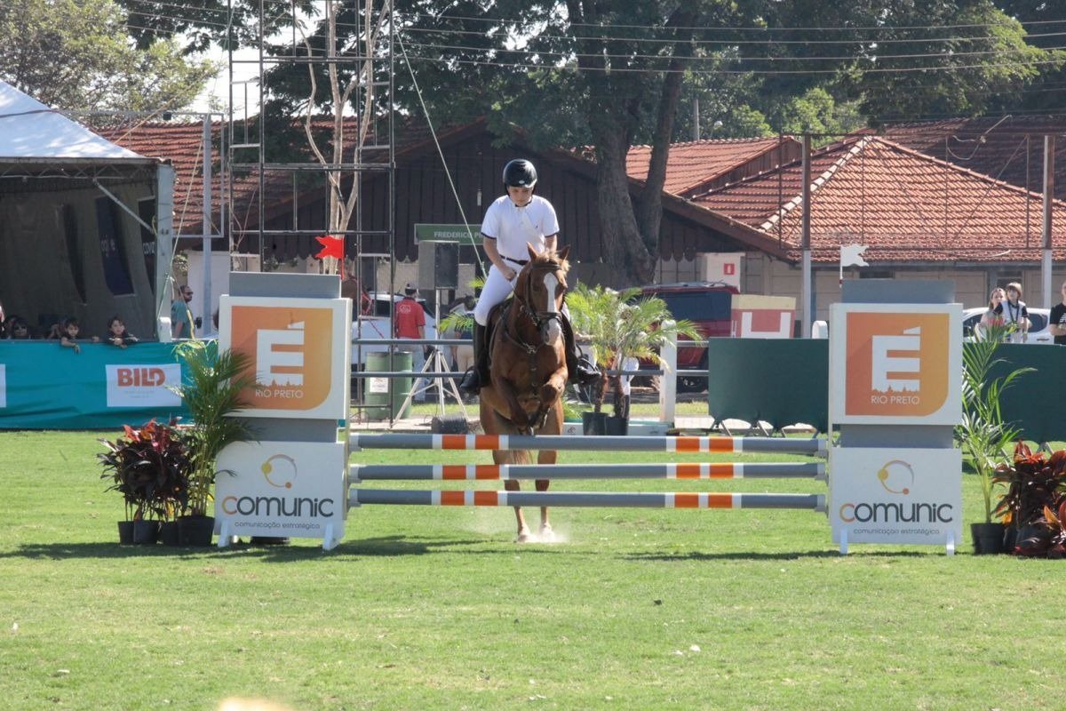 COPA RIO PRETO DE HIPISMO VAI REUNIR OS PRINCIPAIS ATLETAS DA MODALIDADE NO RECINTO DE EXPOSIÇÕES