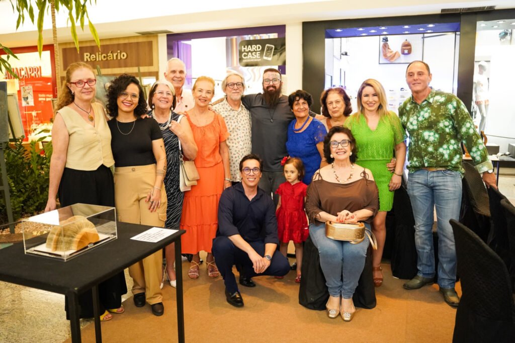 Exposição Ser Tão Homenageia Orlando Fuzinelli no Riopreto Shopping