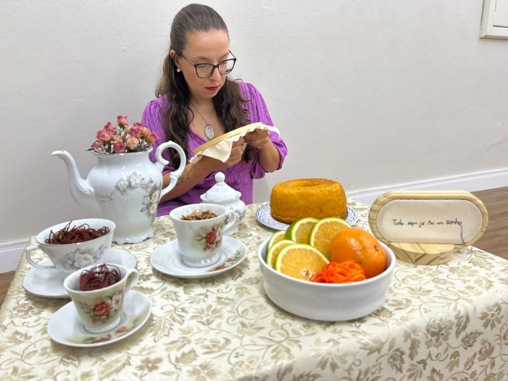 Projeto Une Bordado e Contação de Histórias para Empoderar Mulheres