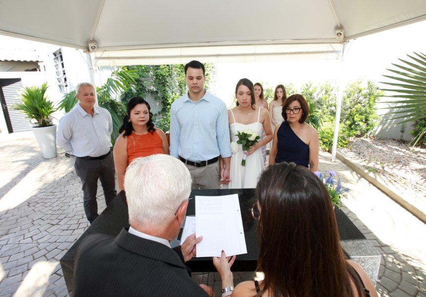 CASAMENTO CIVIL DE VITOR LIMA E CAROLINA GISMENE - Eloisa Mattos