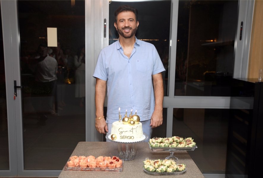 BIRTHDAY AT SUNSET – SÉRGIO AZEM - Eloisa Mattos
