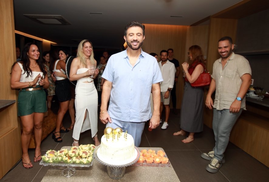 BIRTHDAY AT SUNSET – SÉRGIO AZEM - Eloisa Mattos