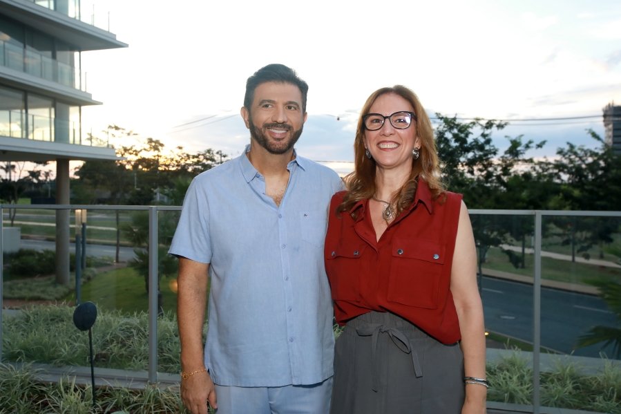 BIRTHDAY AT SUNSET – SÉRGIO AZEM - Eloisa Mattos