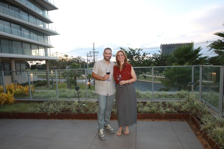 BIRTHDAY AT SUNSET – SÉRGIO AZEM - Eloisa Mattos