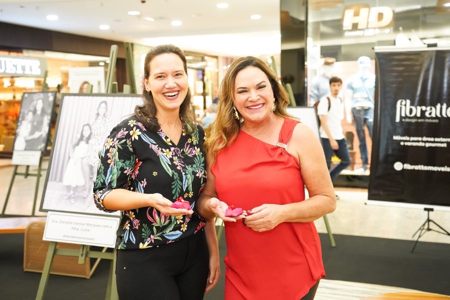 COQUETEL DE ABERTURA DA 17ª EDIÇÃO DA EXPOSIÇÃO FOTOGRÁFICA “MÃES E FILHOS EM FOCO” RIOPRETO SHOPPING CENTER - Eloisa Mattos