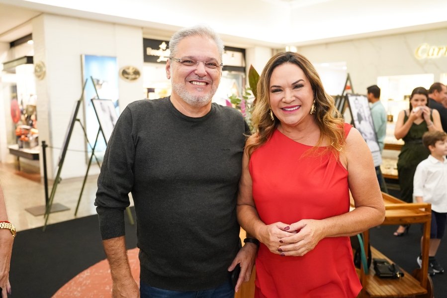 COQUETEL DE ABERTURA DA 17ª EDIÇÃO DA EXPOSIÇÃO FOTOGRÁFICA “MÃES E FILHOS EM FOCO” RIOPRETO SHOPPING CENTER - Eloisa Mattos