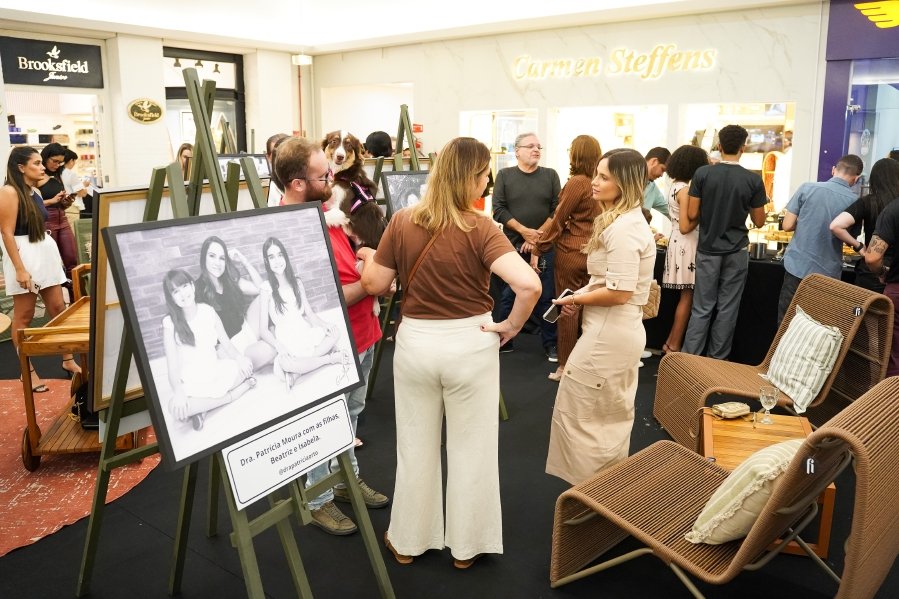 COQUETEL DE ABERTURA DA 17ª EDIÇÃO DA EXPOSIÇÃO FOTOGRÁFICA “MÃES E FILHOS EM FOCO” RIOPRETO SHOPPING CENTER - Eloisa Mattos