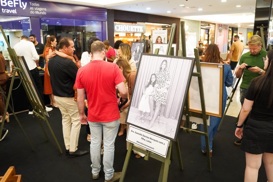 COQUETEL DE ABERTURA DA 17ª EDIÇÃO DA EXPOSIÇÃO FOTOGRÁFICA “MÃES E FILHOS EM FOCO” RIOPRETO SHOPPING CENTER - Eloisa Mattos