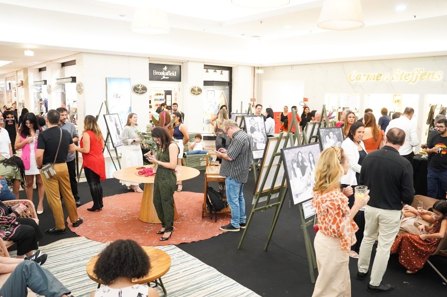 COQUETEL DE ABERTURA DA 17ª EDIÇÃO DA EXPOSIÇÃO FOTOGRÁFICA “MÃES E FILHOS EM FOCO” RIOPRETO SHOPPING CENTER - Eloisa Mattos