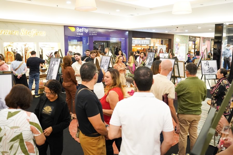 COQUETEL DE ABERTURA DA 17ª EDIÇÃO DA EXPOSIÇÃO FOTOGRÁFICA “MÃES E FILHOS EM FOCO” RIOPRETO SHOPPING CENTER - Eloisa Mattos