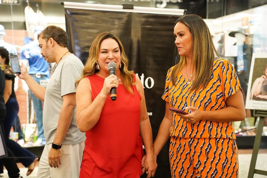COQUETEL DE ABERTURA DA 17ª EDIÇÃO DA EXPOSIÇÃO FOTOGRÁFICA “MÃES E FILHOS EM FOCO” RIOPRETO SHOPPING CENTER - Eloisa Mattos