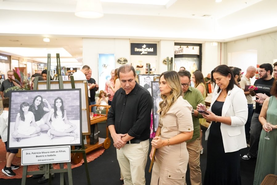 COQUETEL DE ABERTURA DA 17ª EDIÇÃO DA EXPOSIÇÃO FOTOGRÁFICA “MÃES E FILHOS EM FOCO” RIOPRETO SHOPPING CENTER - Eloisa Mattos