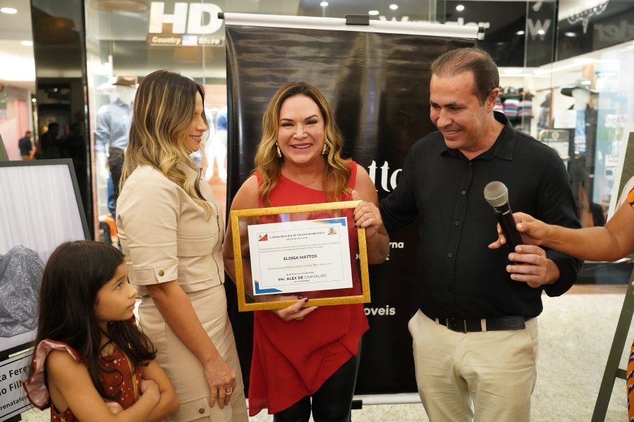 COQUETEL DE ABERTURA DA 17ª EDIÇÃO DA EXPOSIÇÃO FOTOGRÁFICA “MÃES E FILHOS EM FOCO” RIOPRETO SHOPPING CENTER - Eloisa Mattos
