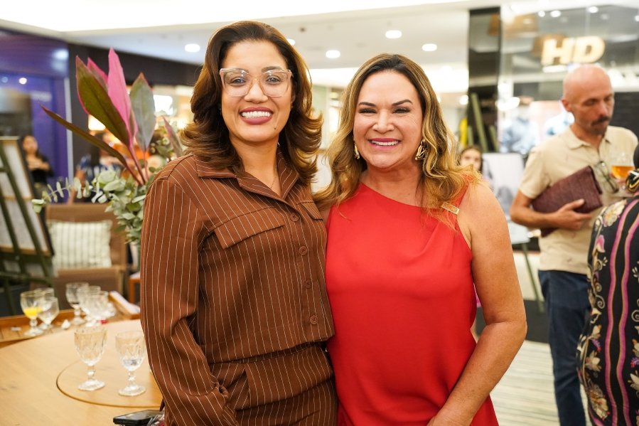 COQUETEL DE ABERTURA DA 17ª EDIÇÃO DA EXPOSIÇÃO FOTOGRÁFICA “MÃES E FILHOS EM FOCO” RIOPRETO SHOPPING CENTER - Eloisa Mattos
