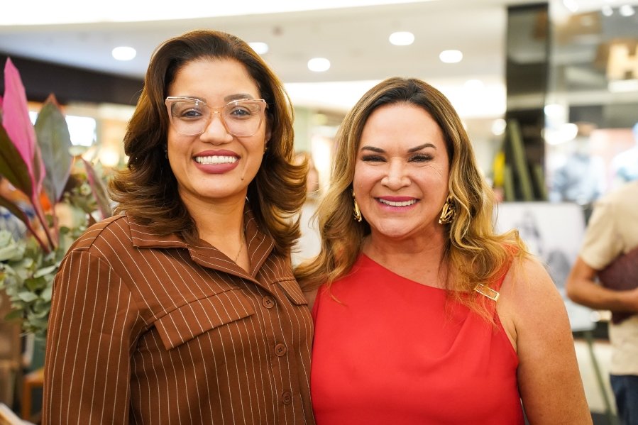 COQUETEL DE ABERTURA DA 17ª EDIÇÃO DA EXPOSIÇÃO FOTOGRÁFICA “MÃES E FILHOS EM FOCO” RIOPRETO SHOPPING CENTER - Eloisa Mattos