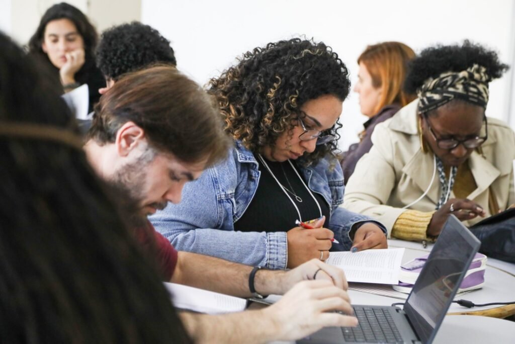 Faculdade Sesi de Educação Abre Inscrições para o MATEMÁTICA², Pós-Graduação Gratuita em Ensino da Matemática