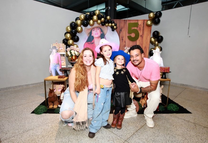 ANIVERSÁRIO DE MANUELLA CALDAS F. VIEIRA, 5 ANOS – TEMA: “ANA CASTELA” - Eloisa Mattos
